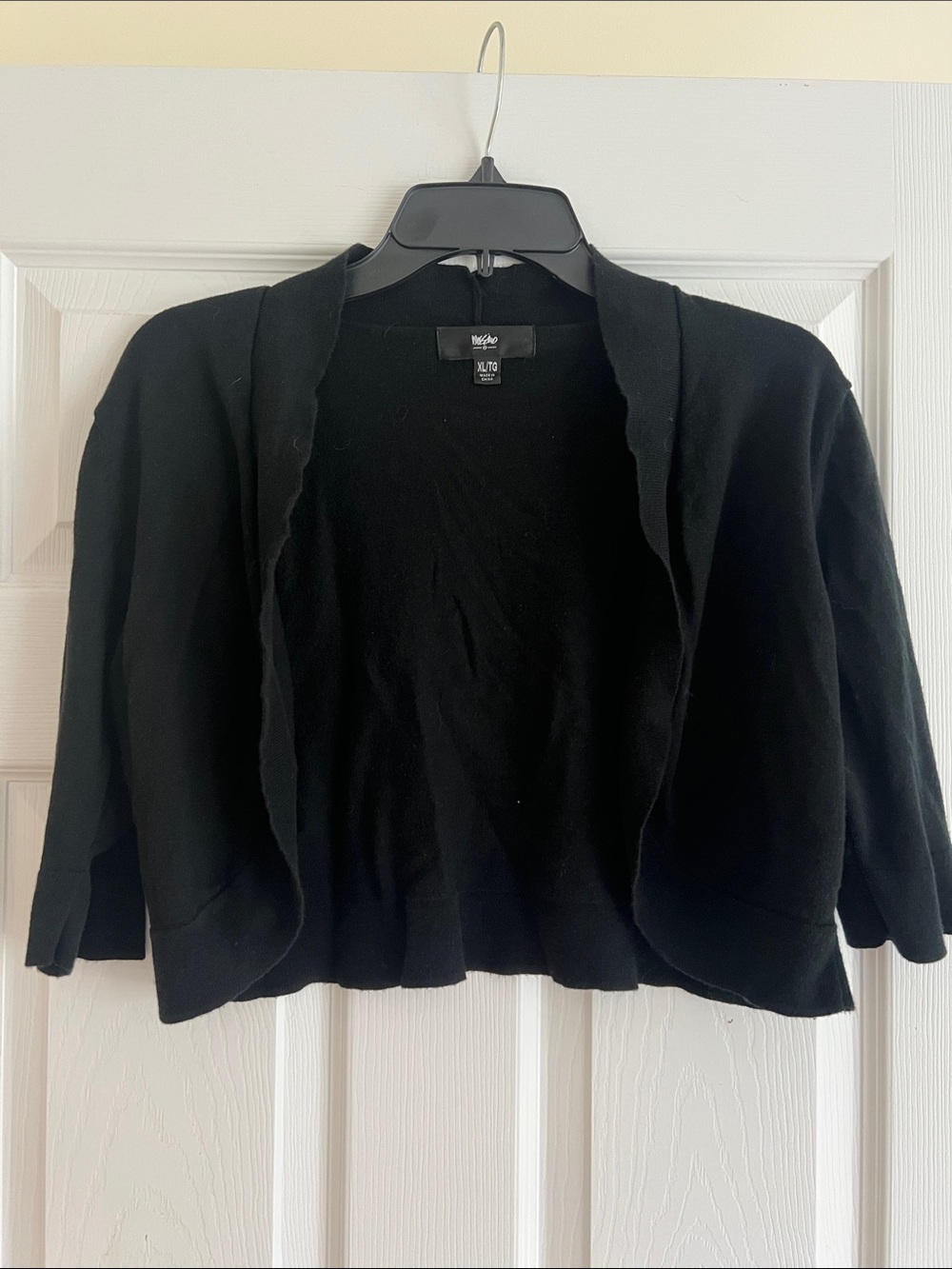 Mossimo Black Cropped Open-Front Cardigan